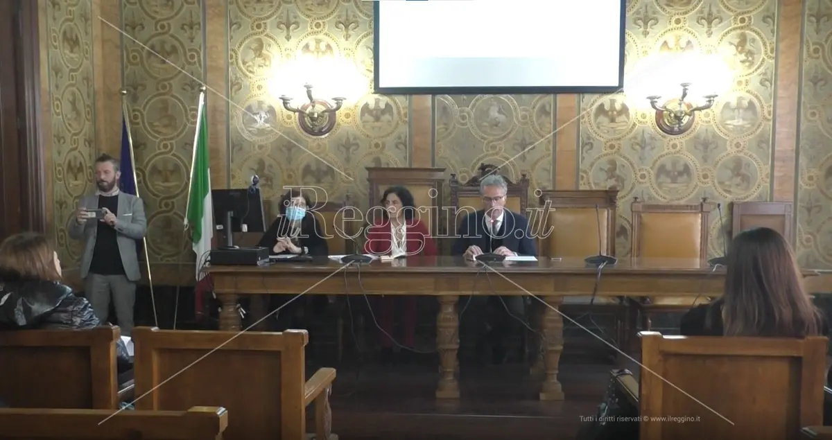 Reggio: cresce l’export delle imprese, ma la disoccupazione giovanile è alle stelle - VIDEO