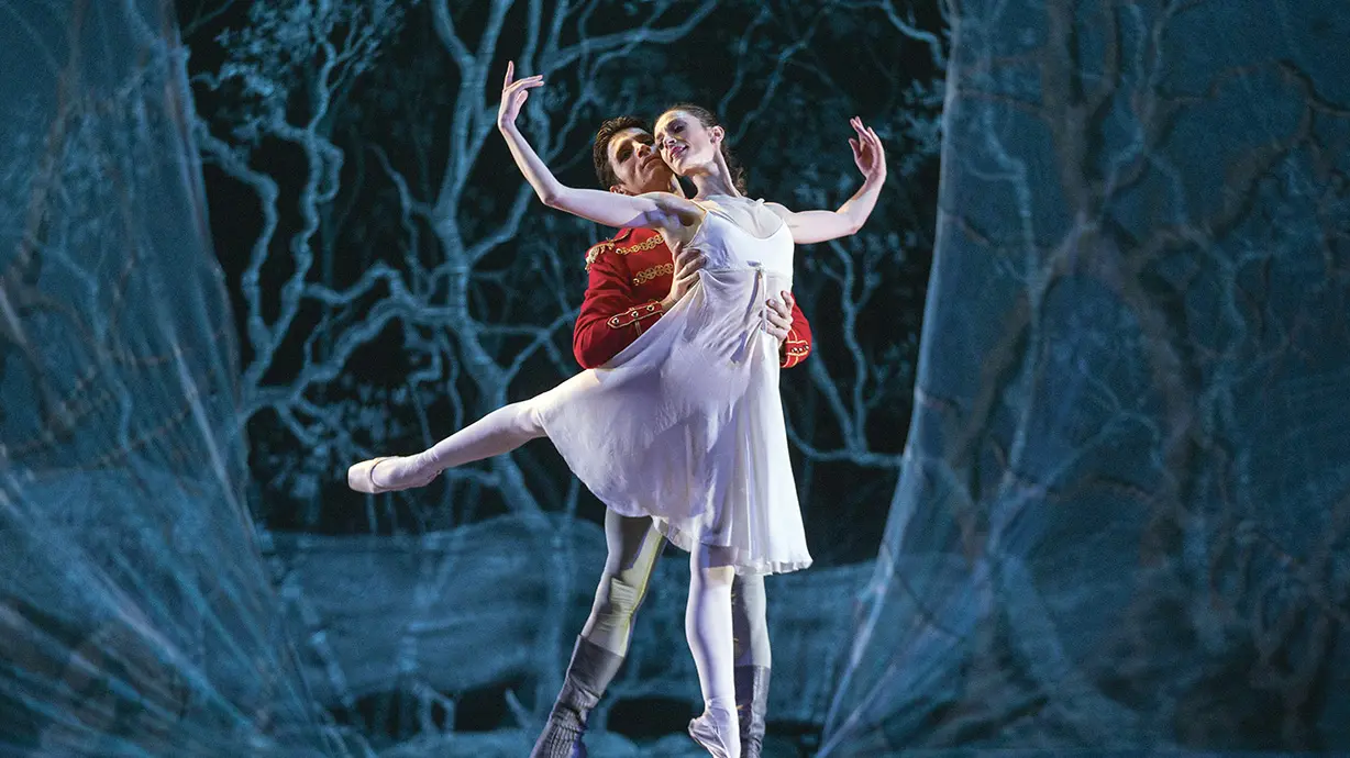 Teatro di San Carlo - Lo Schiaccianoci - Musica: P\\u00EBtr Il\\'i\\u010D \\u010Cajkovskij Coreografia: Alessandra Panzavolta da Marius Petipa, Lev Ivanov Direttore: David Coleman - Scene: Nicola Rubertelli - Costumi: Giusi Giustino - Direttore del Corpo di Ballo: Alessandra Panzavolta - Direttore del Coro di Voci Bianche: Stefania Rinaldi Principe Schiaccianoci: Giuseppe Picone (29 Dicembre / 2, 4 (ore 17.00) 5 gennaio 2014) / Alessandro Macario (30 Dicembre / 3, 4 gennaio, ore 21.00) Clara/Fata Confetto: Marija Kicevska (29 Dicembre / 2, 4 (ore 17.00) 5 gennaio 2014) / Anbeta Toromani (30 Dicembre / 3, 4 gennaio, ore 21.00) Orchestra, Corpo di Ballo e Coro di Voci Bianche del Teatro di San Carlo Con la Partecipazione degli allievi della Scuola di Ballo del Teatro di San Carlo diretta da Anna Razzi Spettacolo Stagione d\\u2019Opera e Balletto 2013-2014 Domenica 29 dicembre 2013, ore 20.30 (Turno A) Luned\\u00EC 30 dicembre 2013, ore 20.30 (fuori abbonamento) Gioved\\u00EC 2 gennaio 2014, ore 18.00 (Turno B) Venerd\\u00EC 3 gennaio 2014, ore 19.00 (Turno D) Sabato 4 gennaio 2014, ore 17.00 (fuori abbonamento) Sabato 4 gennaio 2014, ore 21.00 (Turno C) Domenica 5 gennaio 2014, ore 17.00 (Turno F)