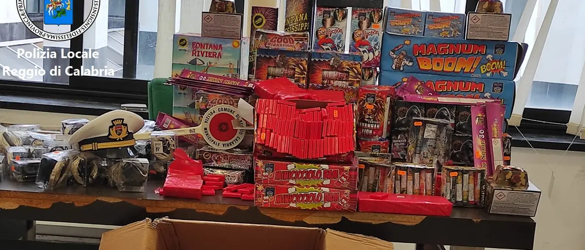 Reggio, la polizia locale sequestra un quintale di fuochi d'artificio