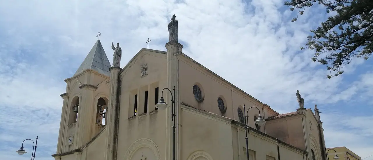 Dona 100 mila euro alla chiesa prima di morire, l’ultimo regalo di Bianca commuove Roccella