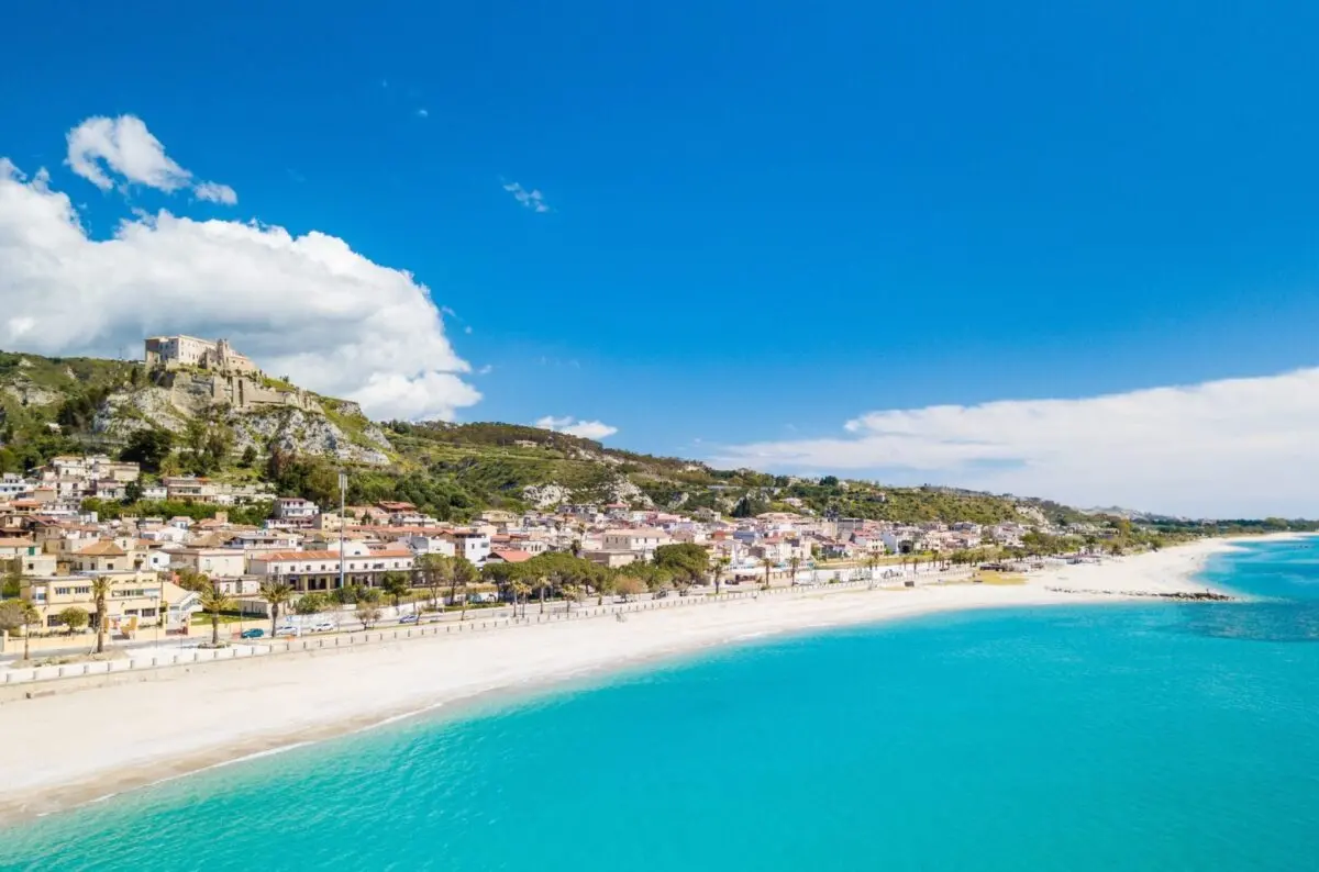 Bandiera blu, Jova Beach e Summer Festival: per Roccella Jonica un 2022 da record
