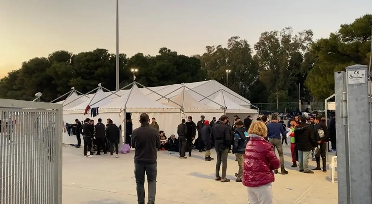 MIGRANTI, PAROLE E FATTI - Roccella pronta a gestire una nuova ondata di sbarchi… a spese proprie
