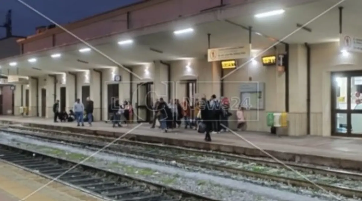 Storie di migranti sbarcati a Roccella e in viaggio verso la Germani e una nuova vita