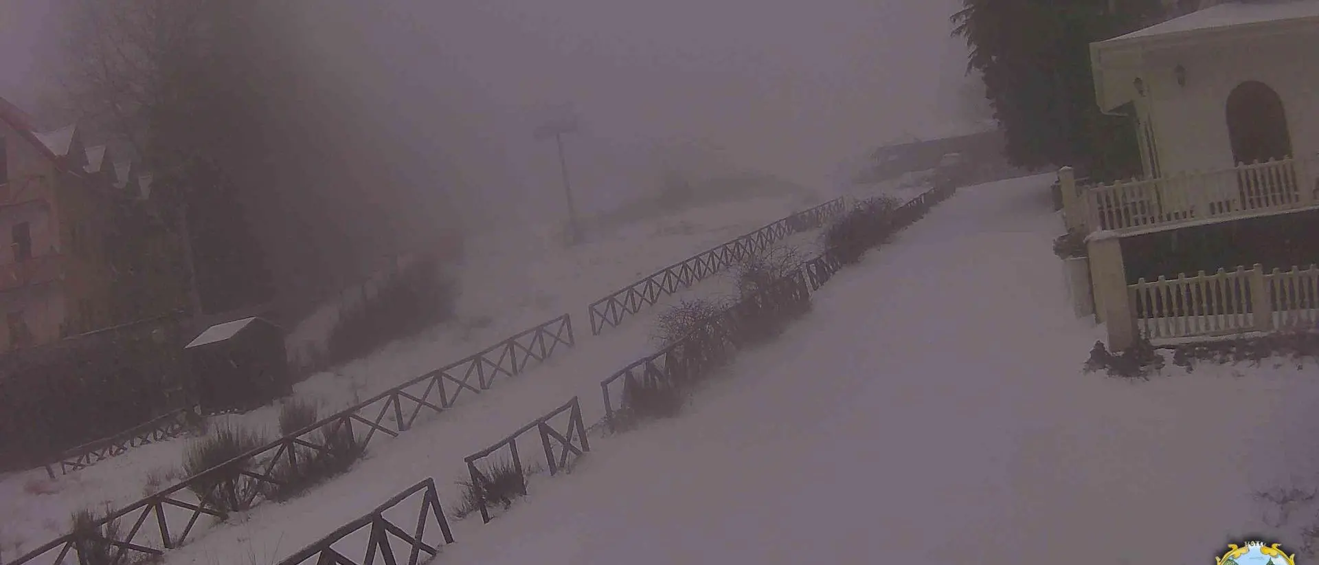 Maltempo, prima neve in Aspromonte: imbiancata Gambarie