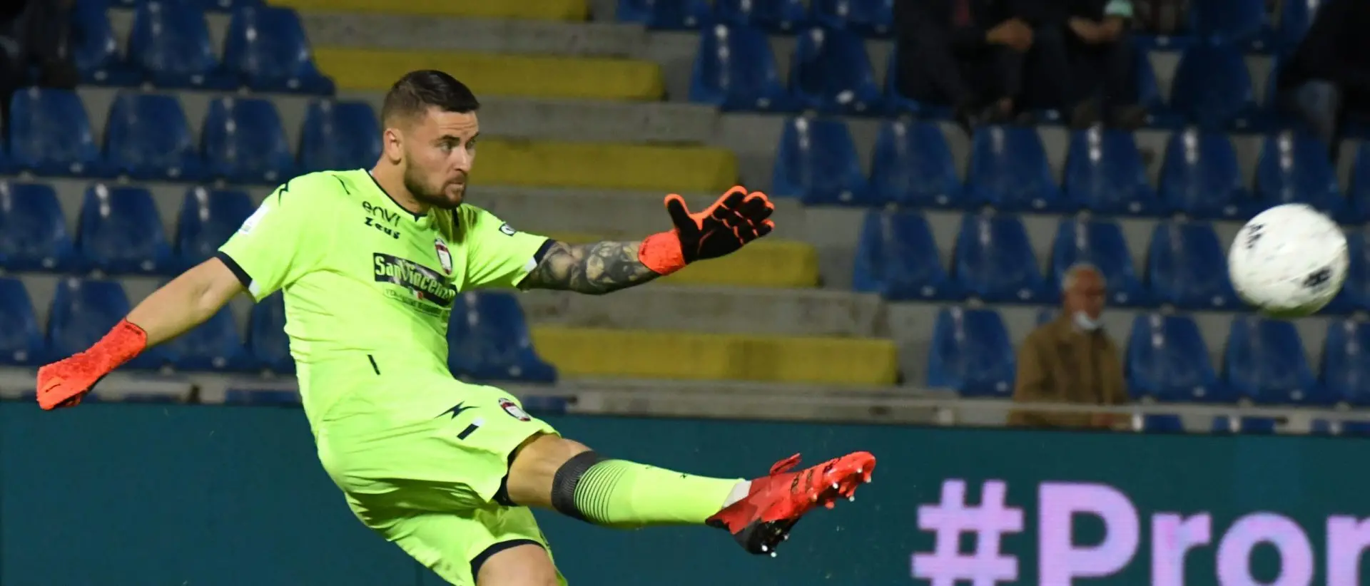 Reggina, Taibi accelera per il portiere: si stringe con Nikita Contini