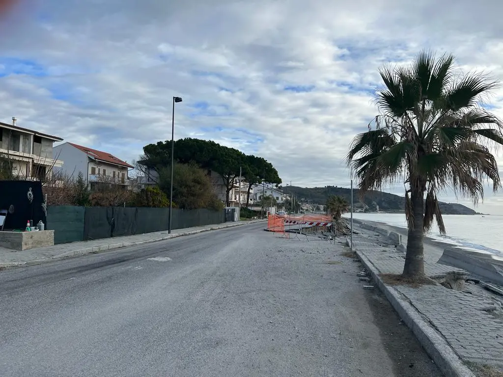 Bova Marina, danni sul lungomare: chiesto l’intervento della Regione