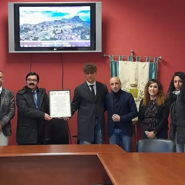 Bova, il giovane Samuel Malara vincitore del contest fotografico della Metrocity