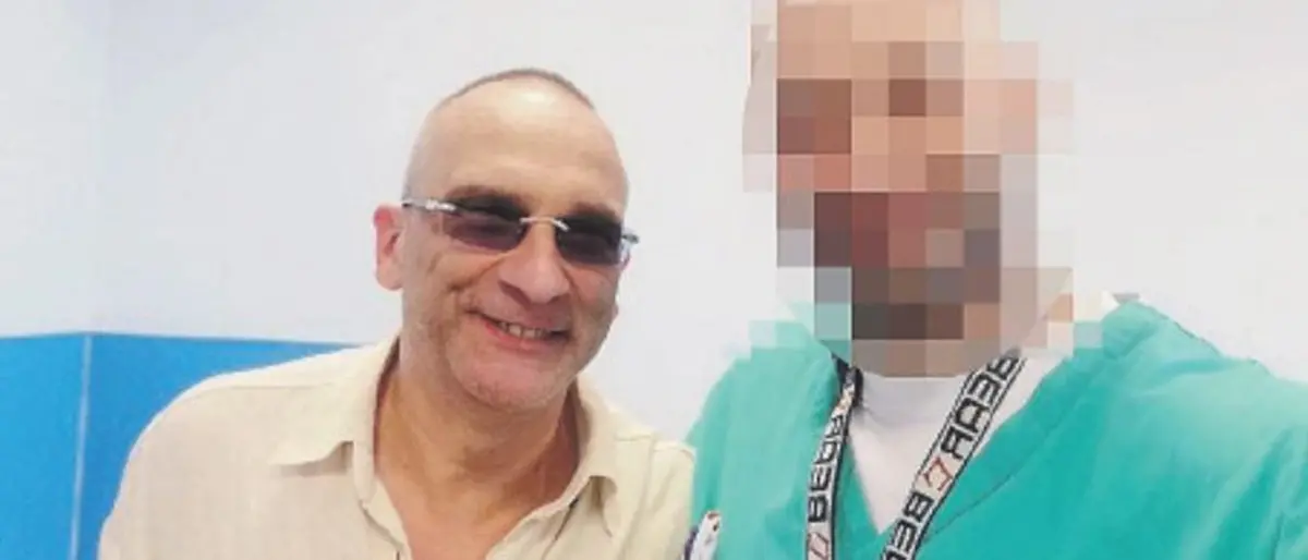 Arresto Messina Denaro, spunta un selfie con un infermiere