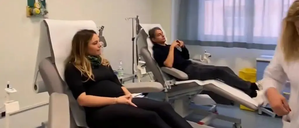 Pippo Inzaghi e la compagna donano il sangue al Gom di Reggio: «Fate un gesto d’amore»