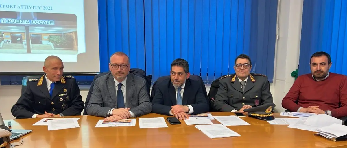 Reggio, la polizia locale traccia il bilancio 2022: 67mila sanzioni e 3 milioni di entrate