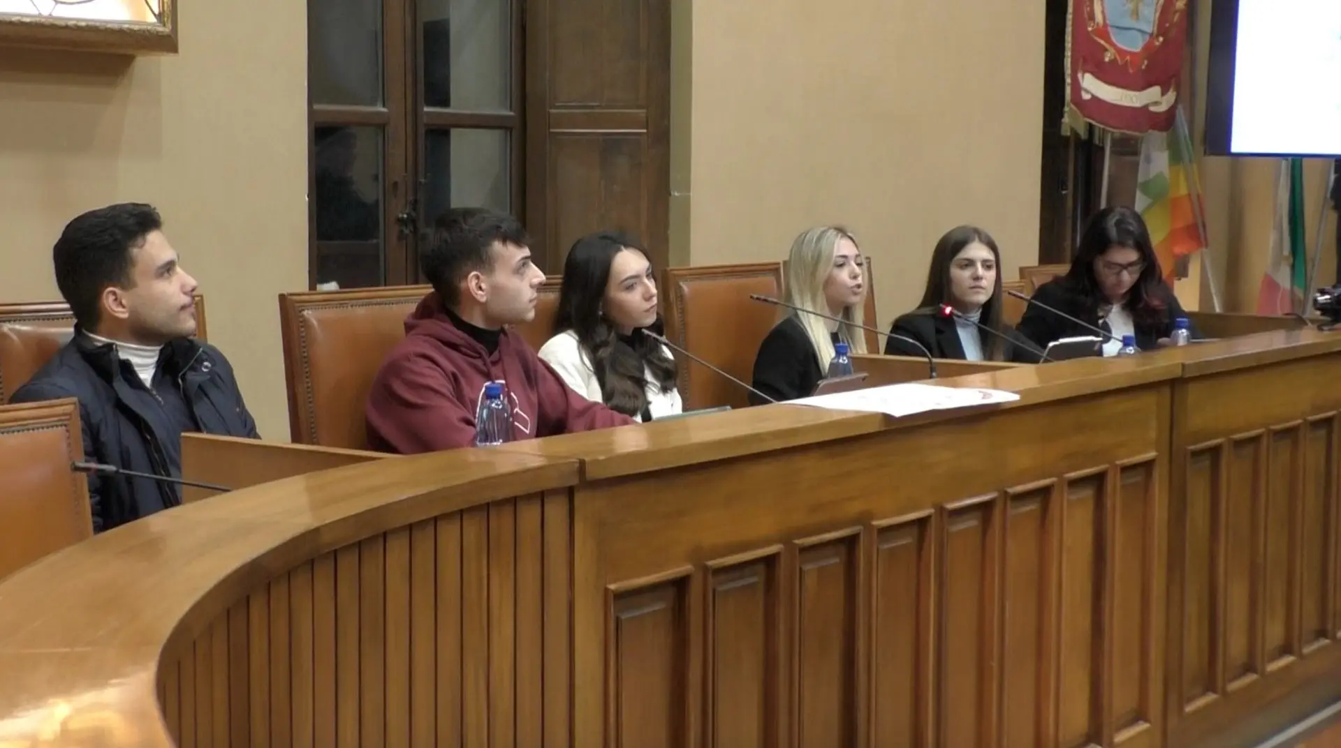 Locri, la generazione Z nel primo libro di Giulia Felicetti: «Non siamo scansafatiche»