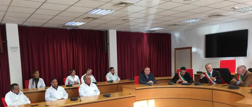 Medici cubani accolti a Gioia Tauro dai sindaci della Piana