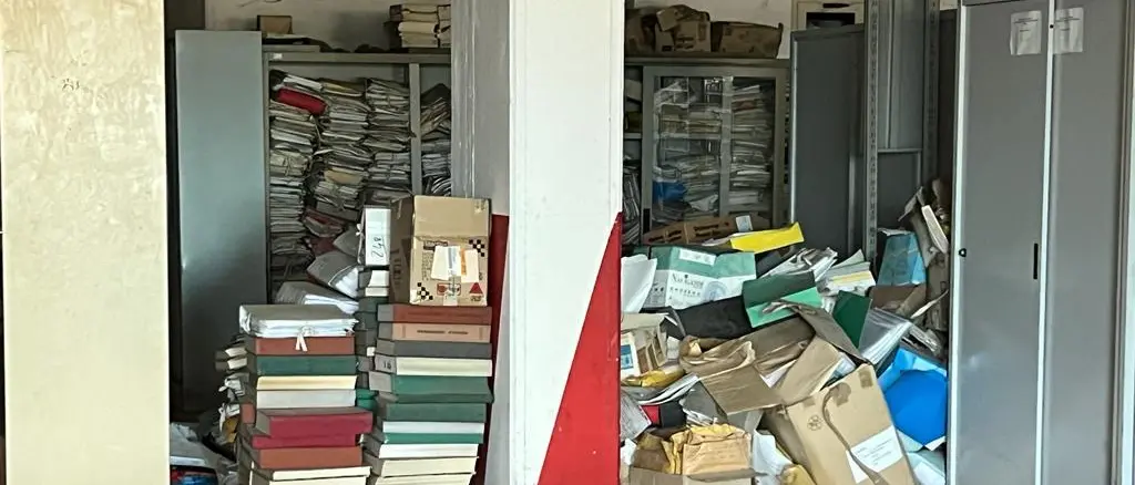 Regione, la Csa-Cisal: «Deposito lasciato all'incuria e al degrado, un altro spreco di soldi pubblici» - VIDEO