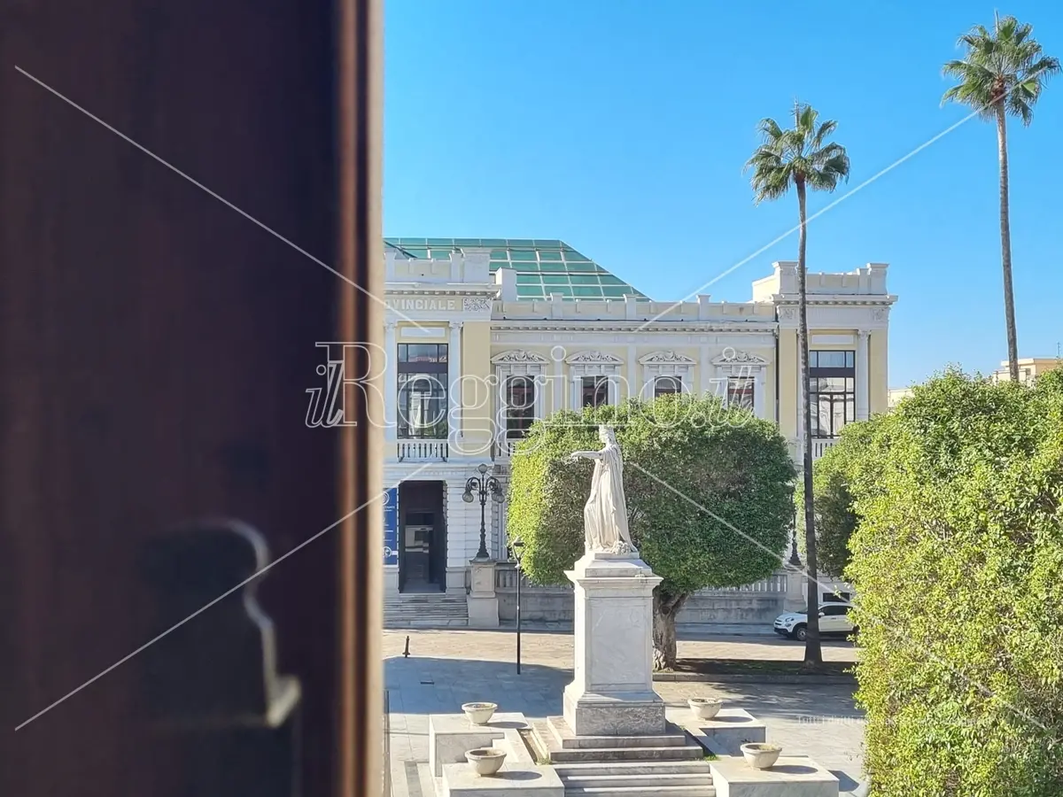 Metrocity di Reggio, Versace: «Senza deleghe perdiamo finanziamenti ogni giorno» - VIDEO