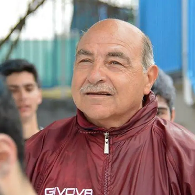 Calcio, malore negli spogliatoi: muore ex bomber del Catanzaro Chimenti