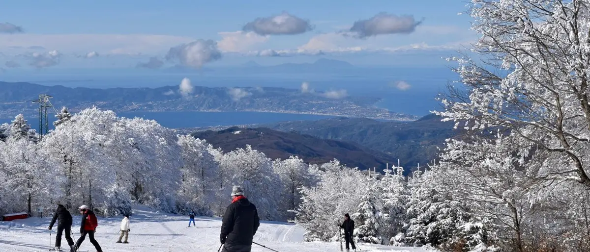 Gambarie, domani servizi navetta potenziati e impianti aperti mezz'ora in più - VIDEO