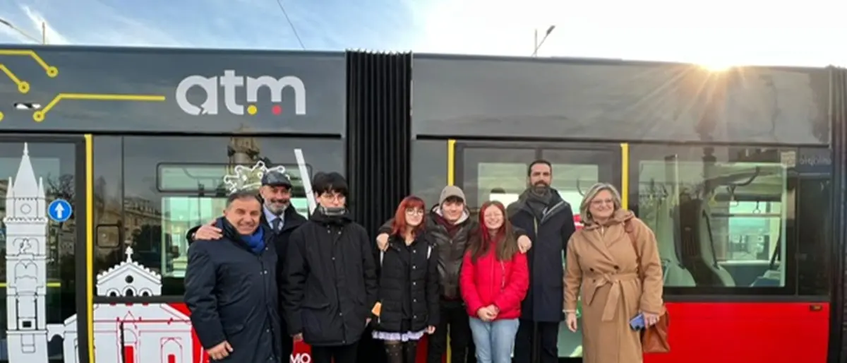 Messina, da oggi la fermata Municipio del tram e un'altra vettura tranviaria