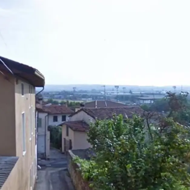 Omicidio nel Bresciano, uomo ucciso a coltellate dalla moglie