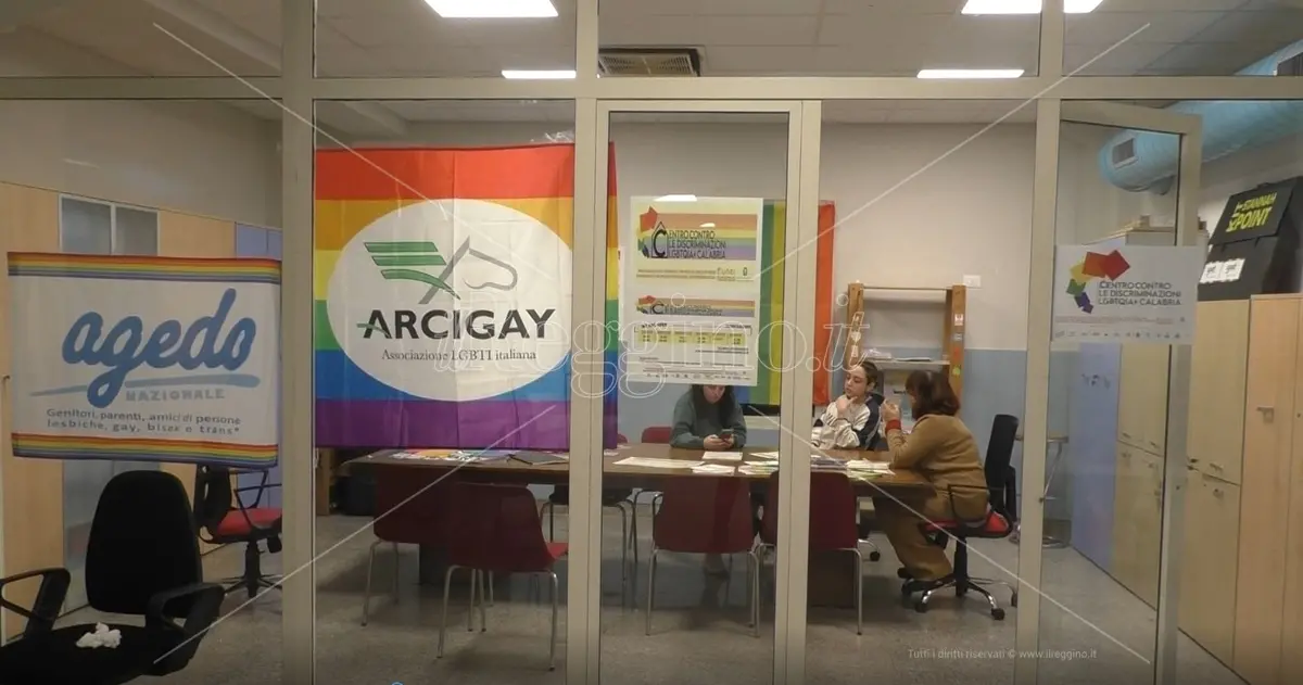 A Reggio attivo il centro contro le discriminazioni Lgbt: «Oltre duecento istanze di supporto» - VIDEO