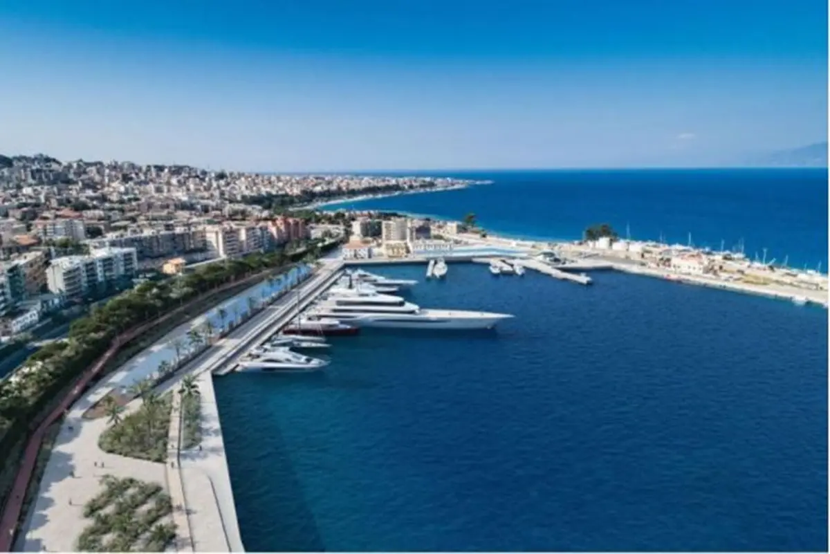 Porto di Reggio, in arrivo 112 migranti