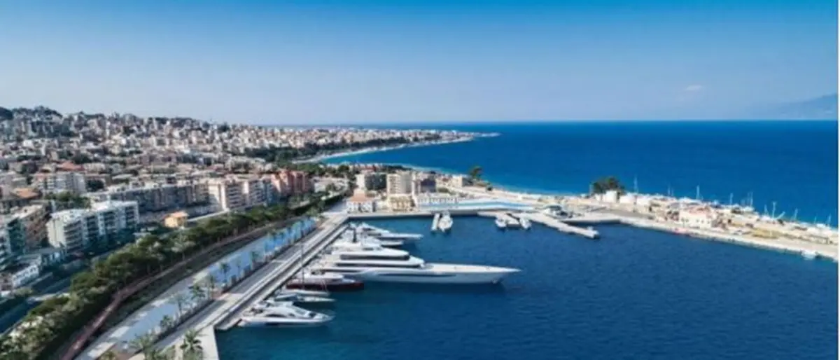 Porto di Reggio, in arrivo 112 migranti