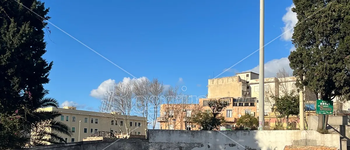 Reggio, smantellata la colonnina accanto al Calopinace