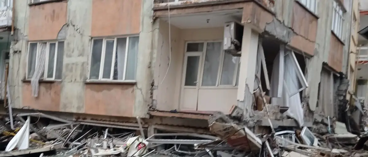 Reggio, terremoto tra Siria e Turchia: «La notte in strada mentre la terra tremava»