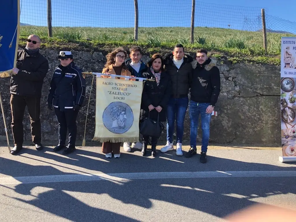 San Luca, i ragazzi del Liceo Zaleuco di Locri alla commemorazione del brigadiere Tripodi