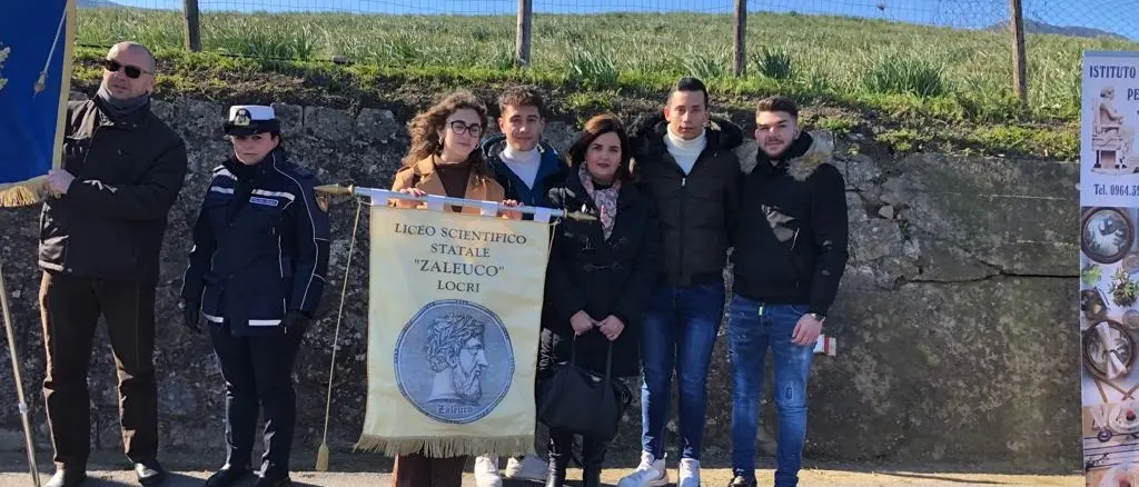 San Luca, i ragazzi del Liceo Zaleuco di Locri alla commemorazione del brigadiere Tripodi
