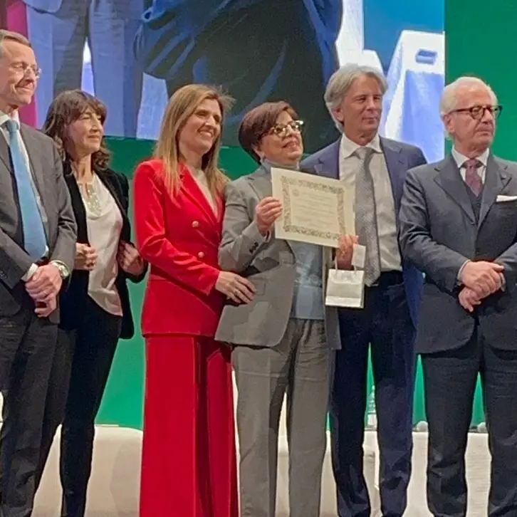 Caulonia, la farmacista Silvana Totino premiata dall'Ordine provinciale