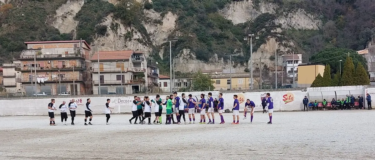 Calcio terza categoria, Jonica Siderno vince e torna in testa alla classifica