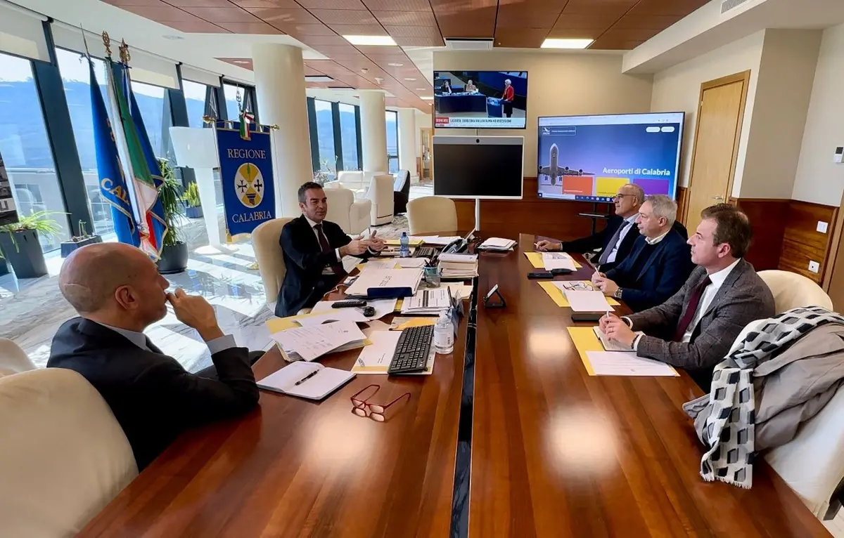 Regione, Occhiuto incontra Cgil-Cisl-Uil per parlare di sviluppo, ambiente, riforme e sanità