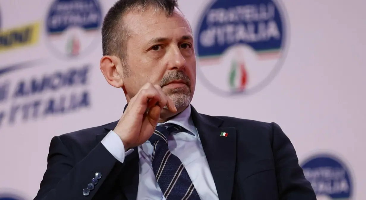 Delmastro a Catanzaro: «Dal 2025 i nuovi padiglioni del piano carceri, mai più svuotacarceri»