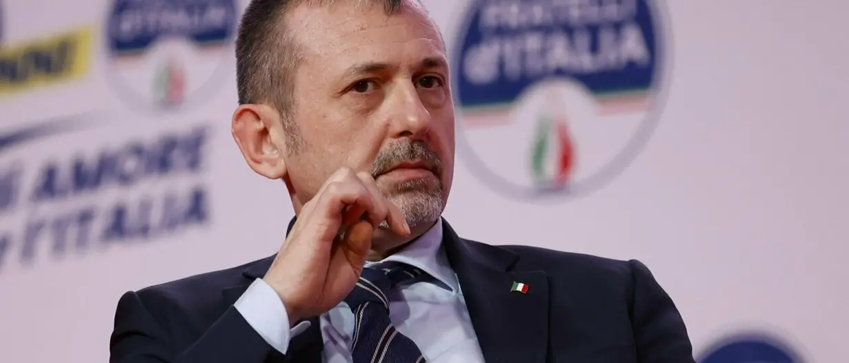 Delmastro a Catanzaro: «Dal 2025 i nuovi padiglioni del piano carceri, mai più svuotacarceri»