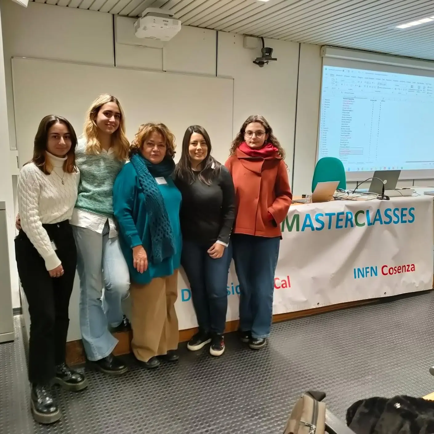 Locri, il liceo \"Zaleuco\" alla masterclass sulla Fisica delle particelle
