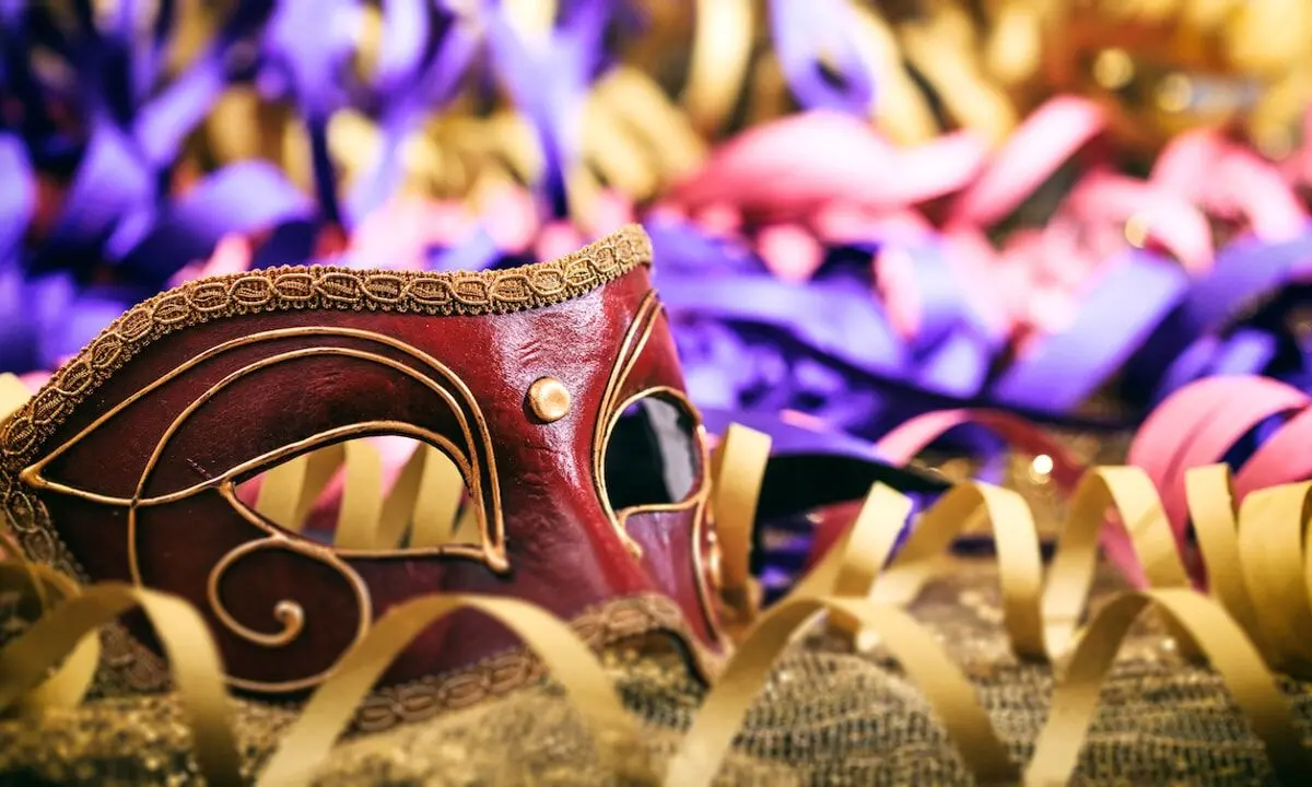 La Locride accoglie il Carnevale: maschere, parate, musica e spettacoli