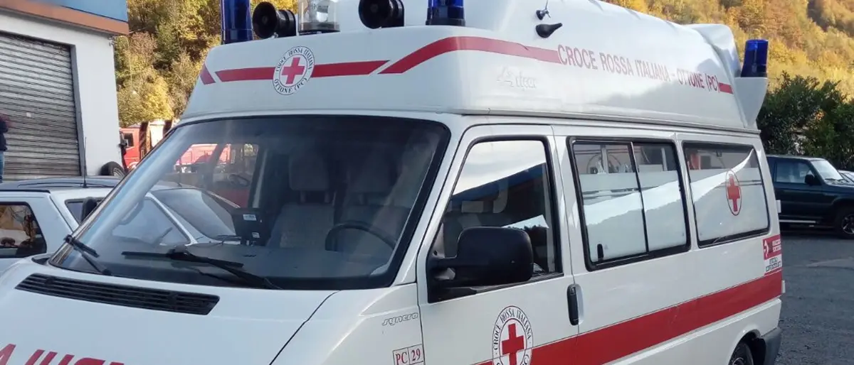 Siderno, malore in spiaggia per una donna: muore durante il trasporto in ospedale