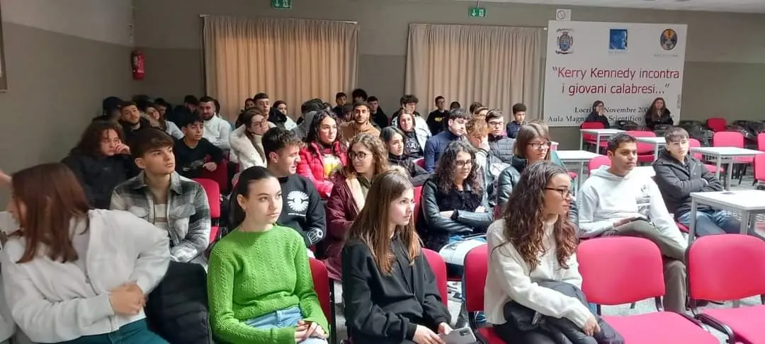 Locri, i ragazzi del liceo Zaleuco protagonisti del progetto “Nuove Traiettorie Villaggio Roff”