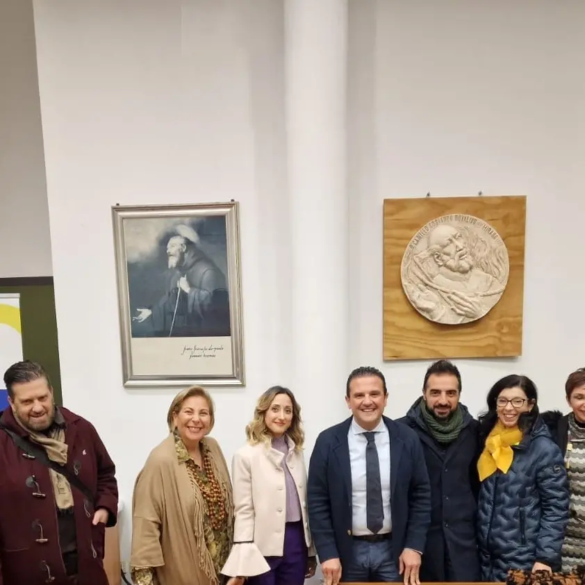 Bovalino, l'associazione 5D incontra gli amministratori: focus su prevenzione e lotta alla violenza sulle donne