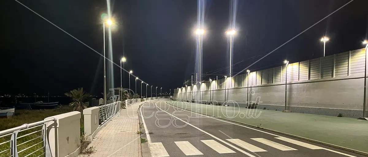 Reggio, la strada fantasma del parco lineare Sud - FOTO