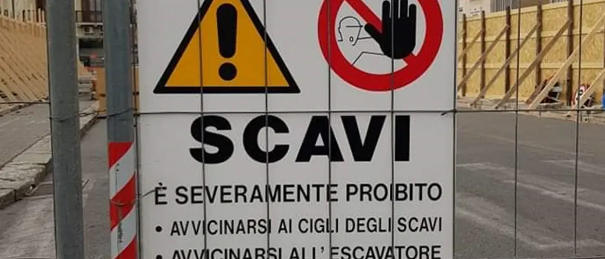 Piazza De Nava a Reggio, sugli scavi la spada di Damocle della tomba ellenistica