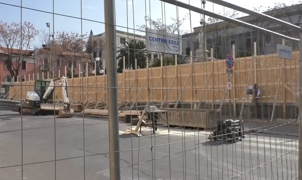 Cantiere di piazza De Nava a Reggio, mercoledì si riunisce il Comitato civico