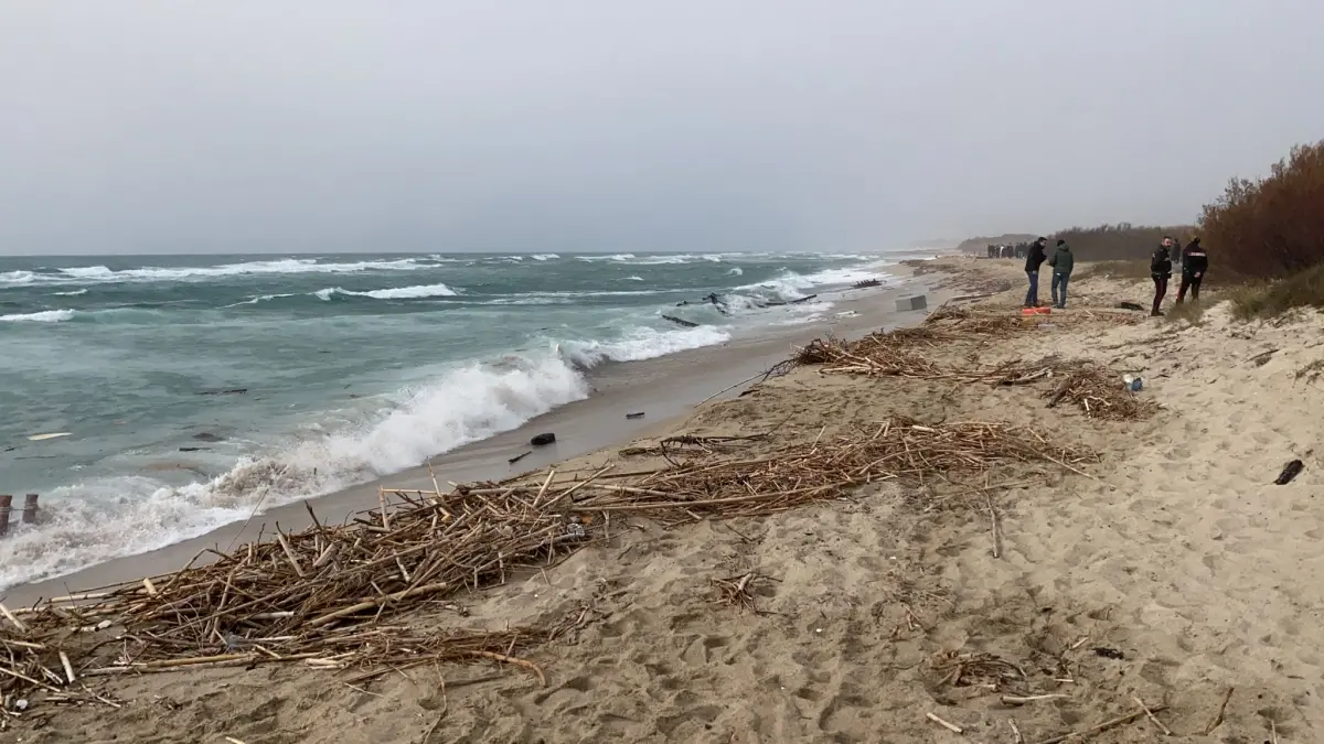Naufragio a Crotone, fermati altri due presunti scafisti