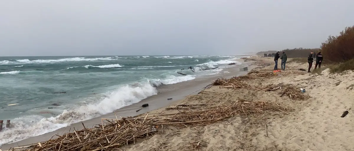 Naufragio a Crotone, fermati altri due presunti scafisti