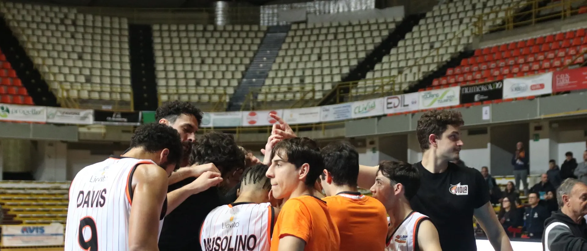 Viola Basket, si cerca l'impresa salvezza: al PalaCalafiore sfida contro l'Orzinuovi dell'ex Calvani