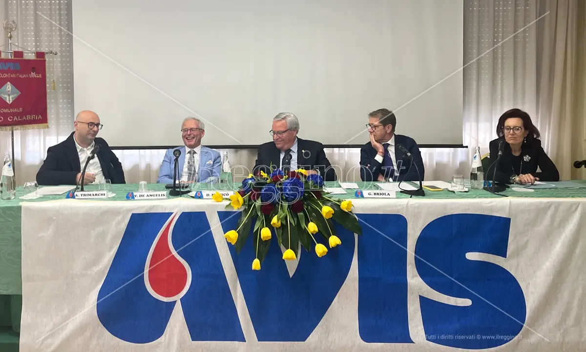 Reggio, il presidente nazionale Avis Briola: «La sfida del plasma per assicurare farmaci salvavita» - FOTO e VIDEO