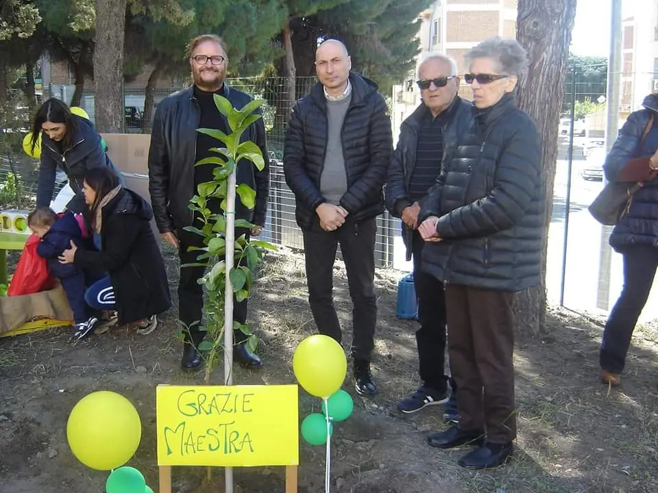 Reggio, un alberello di limoni in memoria di Carmen Marra