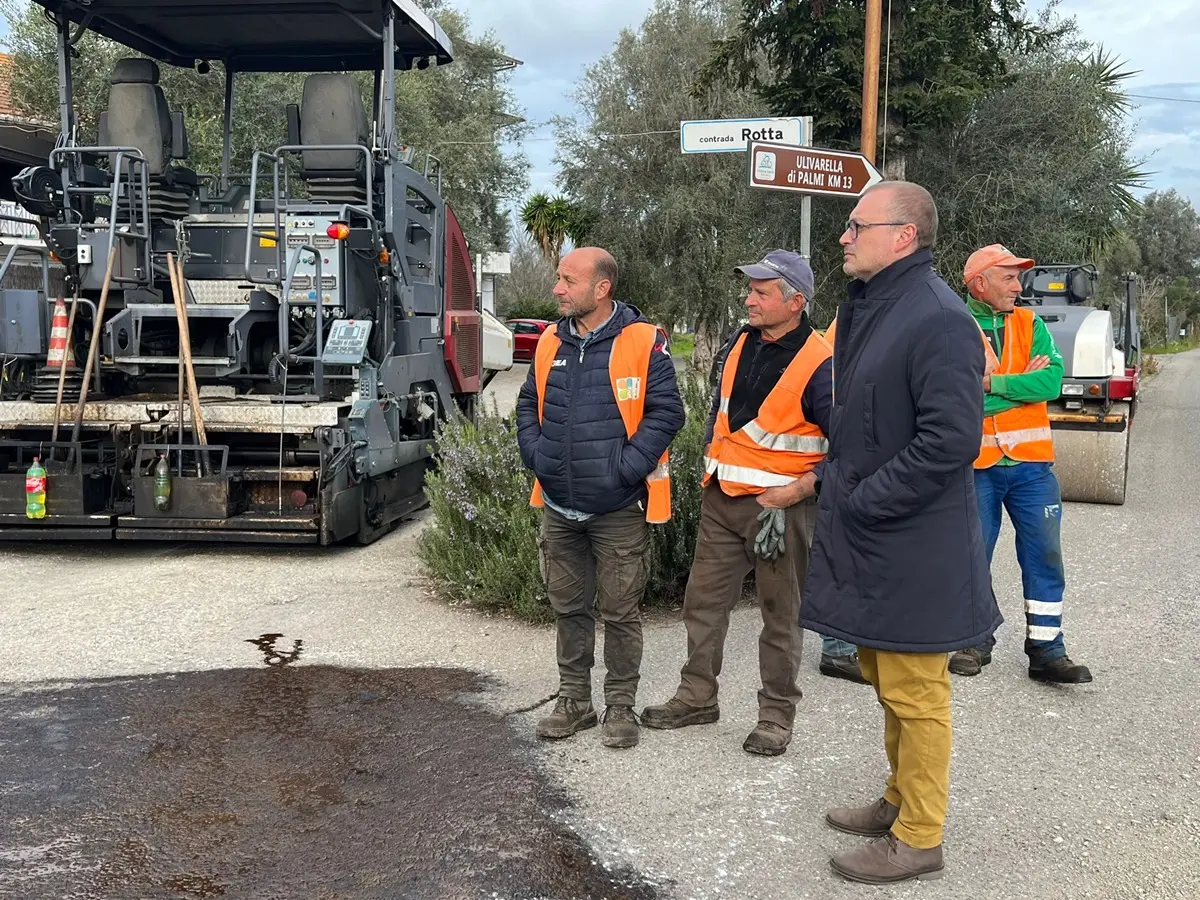 Rizziconi, Metrocity avvia la manutenzione della strada di collegamento tra la Sp1 e la frazione Cirello