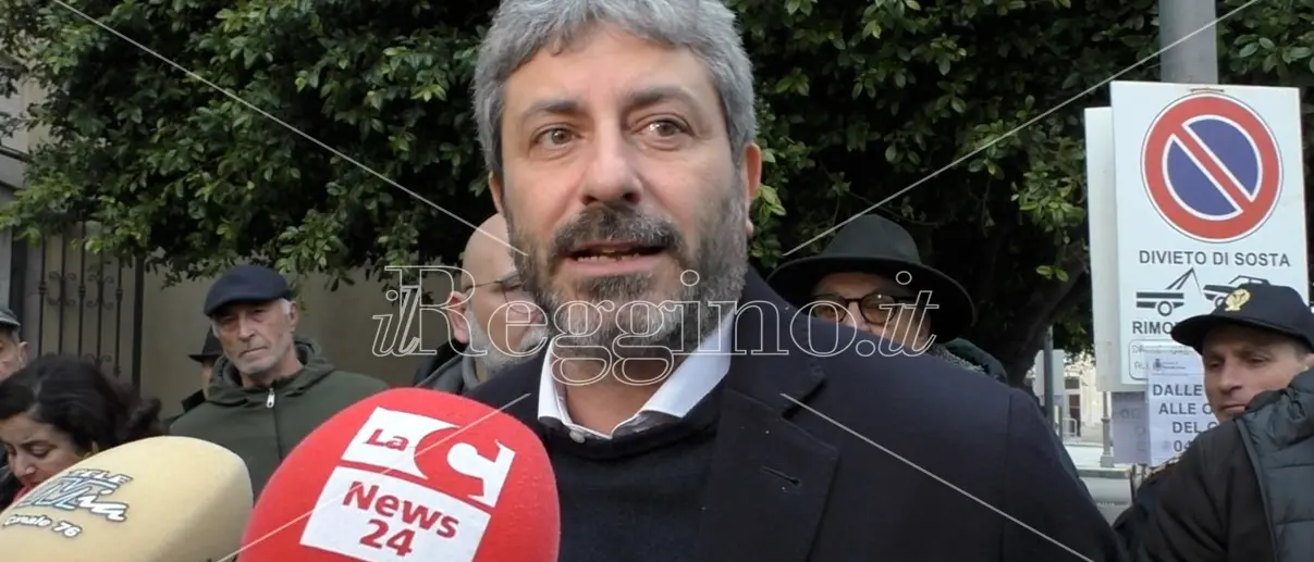 Salario minimo, M5S Calabria: «Due giorni di incontri pubblici con Roberto Fico»