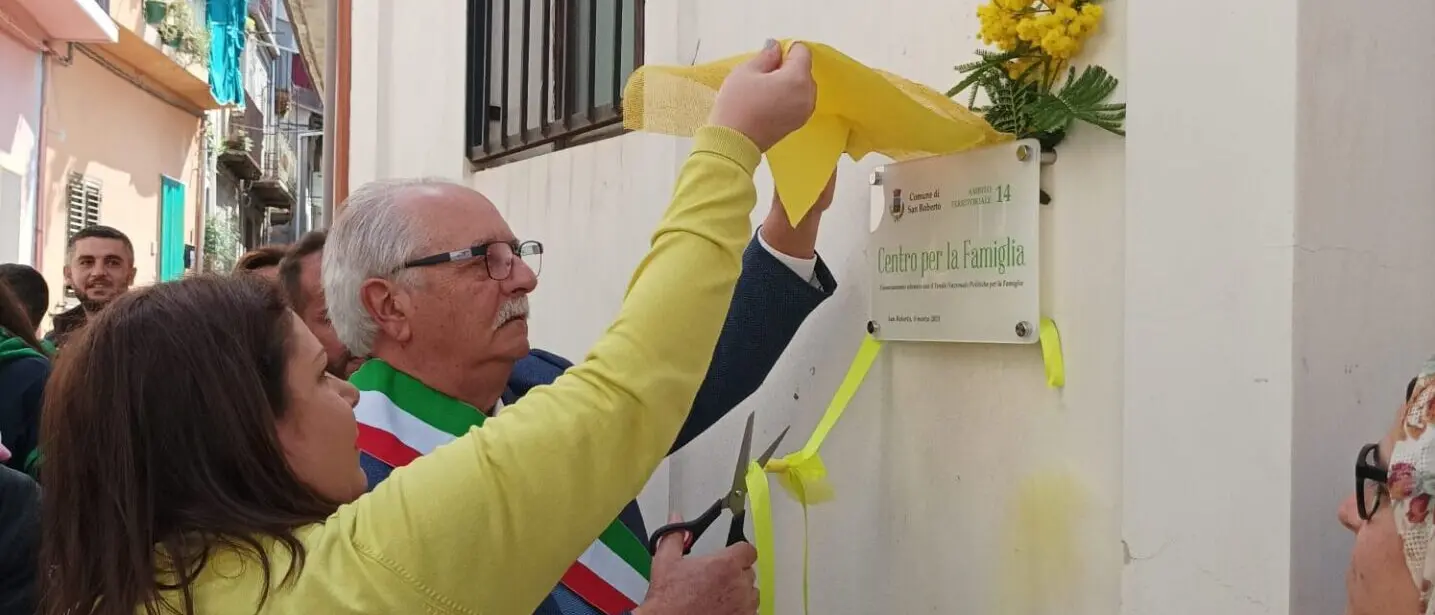 San Roberto, inaugurato il centro per la famiglia